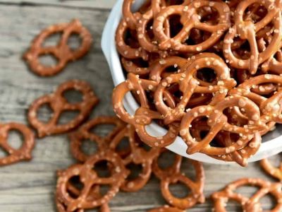salty pretzels for cats