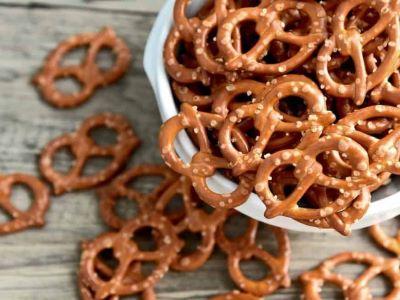 salty pretzels for cats